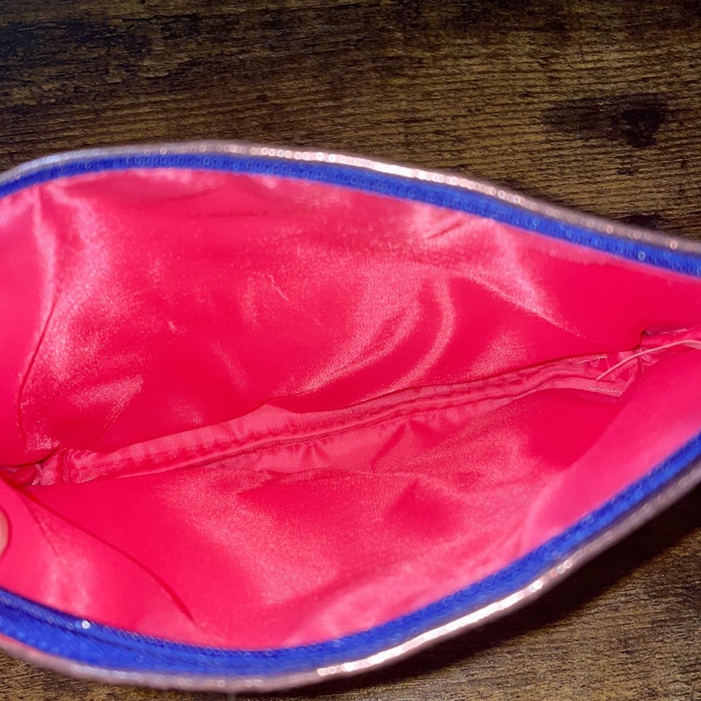 Ipsy Cosmetic Case * 7" x 5" * Pink Metal-shiny color pink interior - Picture 6 of 6